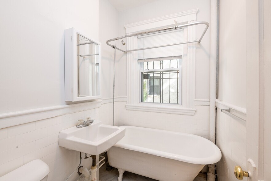 Building Photo - 29 Worthington St