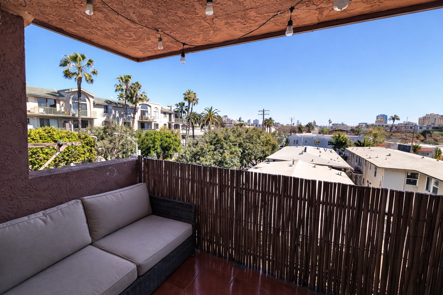 Building Photo - 460 Golden Ave