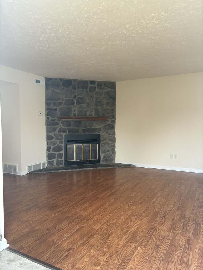 Building Photo - 1706 Oshea St