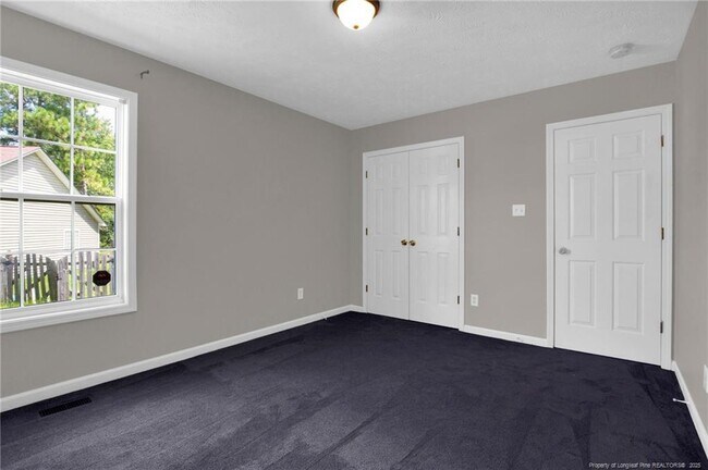 Building Photo - 112 Camrose Ct