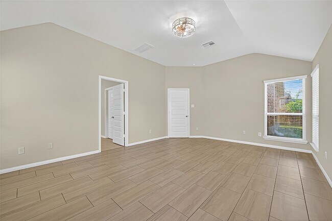 Building Photo - 17506 Waeback Dr