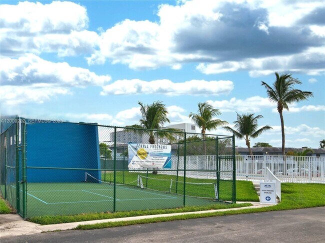 Building Photo - 7324 SW 82nd St