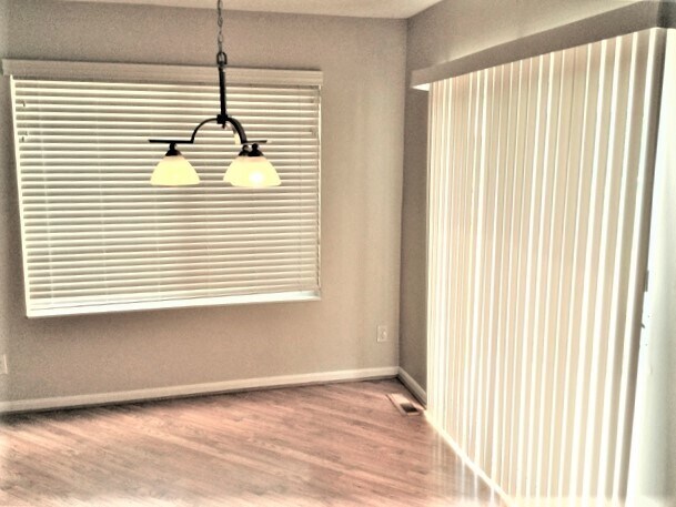 Building Photo - 3177 Bridlerun Drive