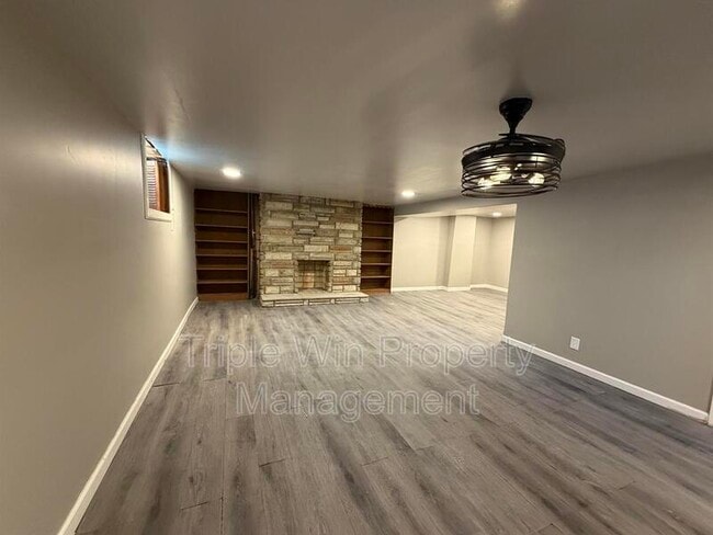 Building Photo - 3915 Itaska St