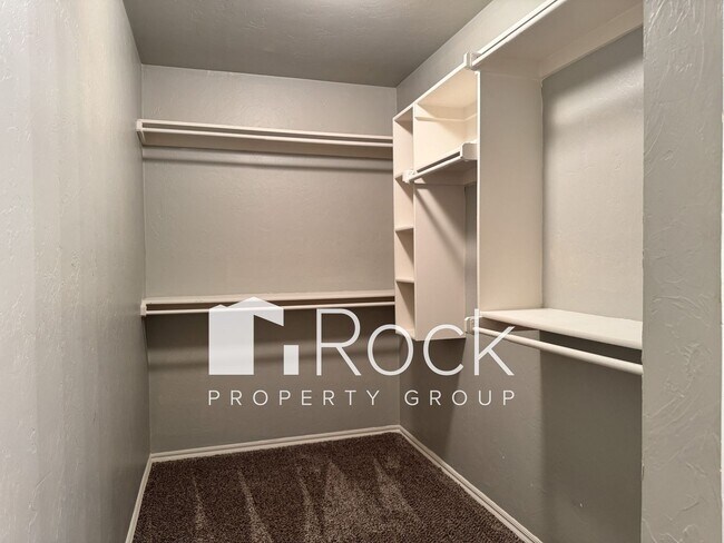 Building Photo - 3 Bedroom Home in Piedmont with ALL APPLIA...