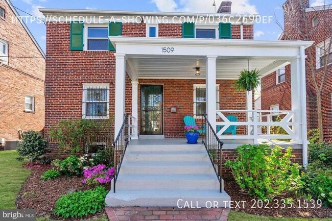 Primary Photo - 1509 Channing St NE