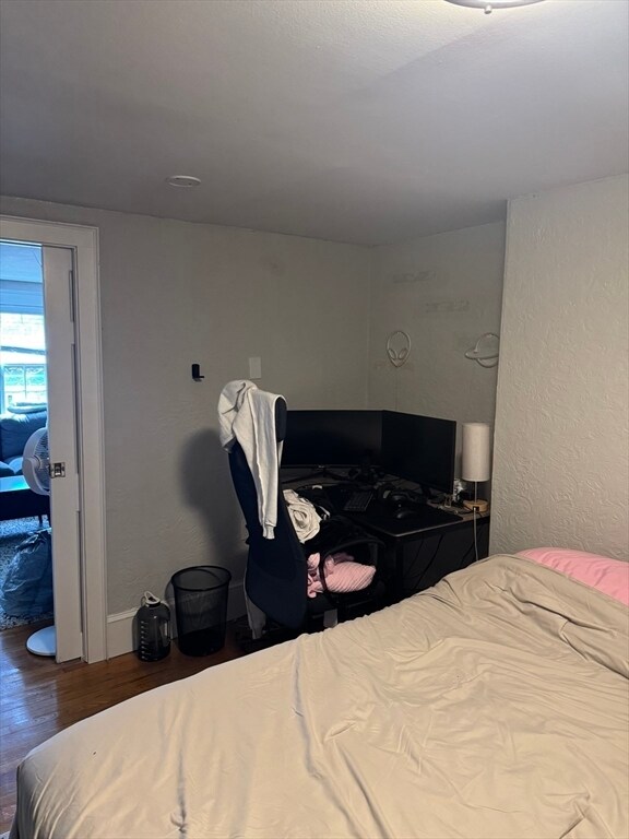 Building Photo - 44 Melrose St