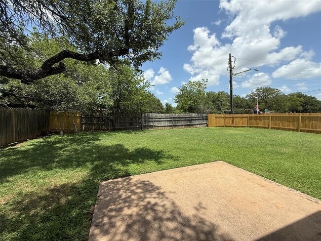 Building Photo - 3700 Skipton Dr