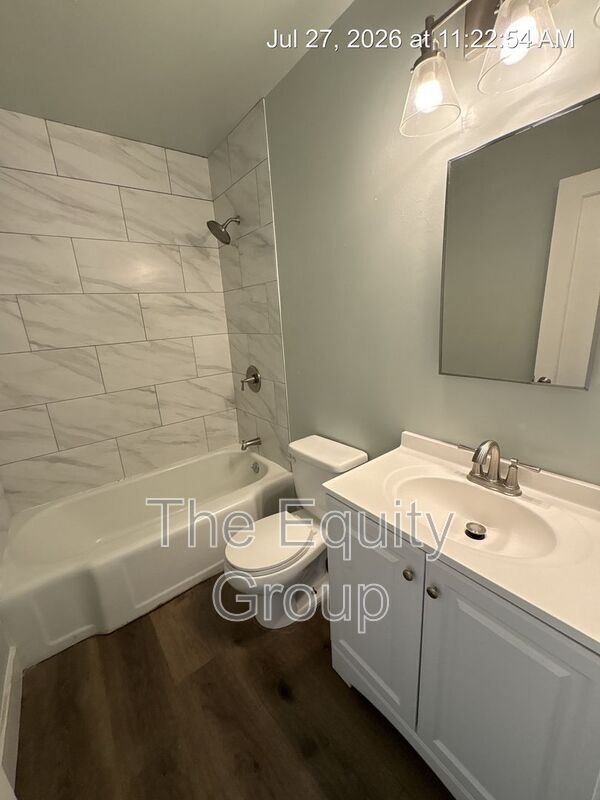 Building Photo - 151 N Villa Ave