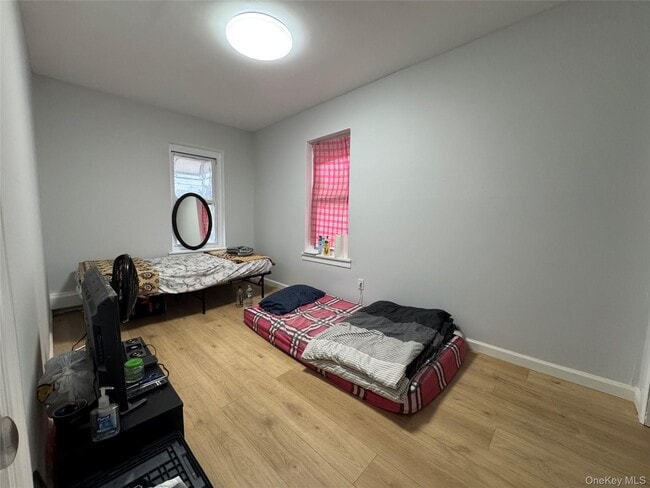 Building Photo - 150-19 26th Ave