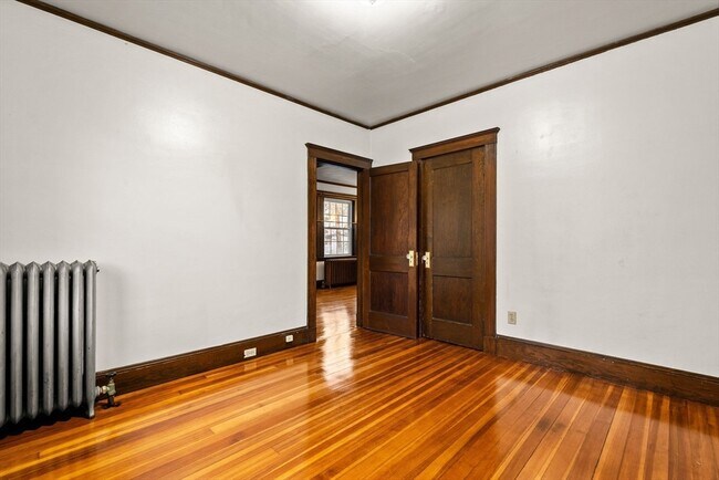Building Photo - 133 Willow St