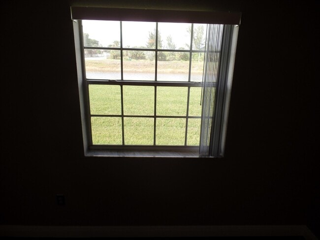 Building Photo - 2880 N Oakland Forest Dr