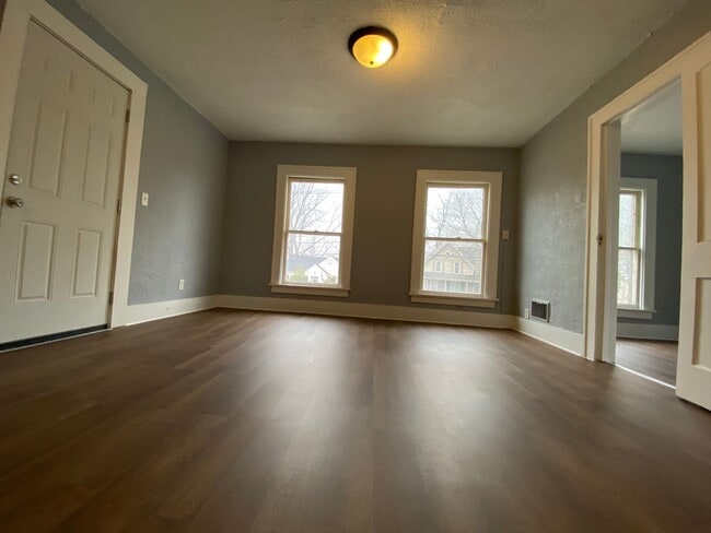 Building Photo - 35 S 3rd St