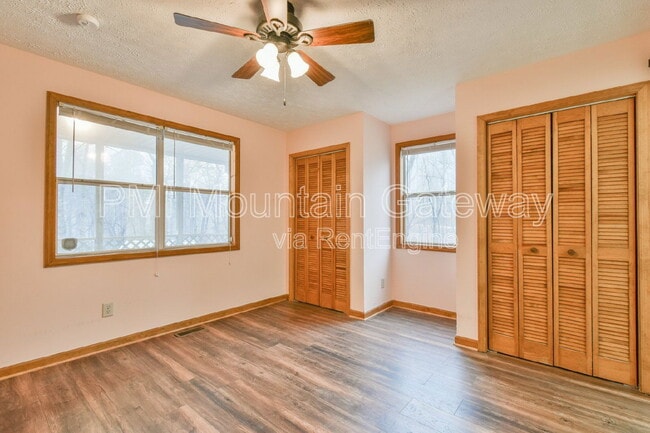 Building Photo - 495 Washboard Rd