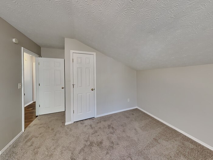 Building Photo - 2446 Kentwell Ln