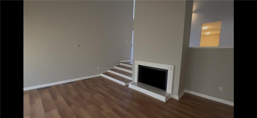 Building Photo - 2563 Terrace Trail