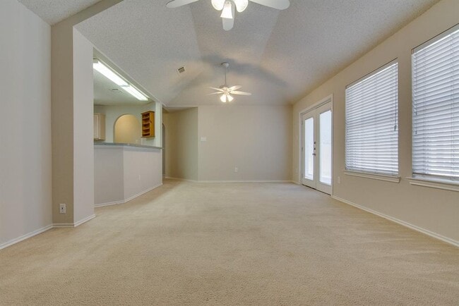 Building Photo - 507 Blueberry Hill Ln