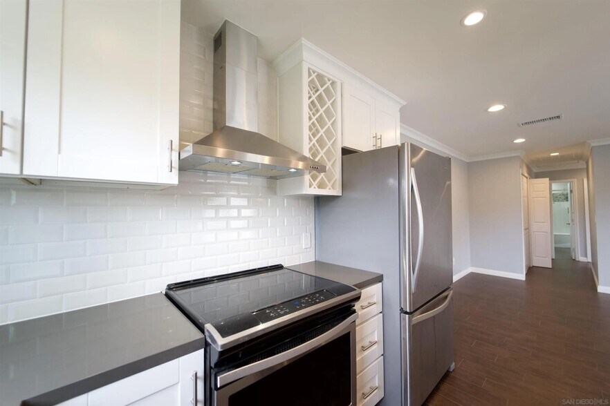 Building Photo - 7915 Camino Kiosco