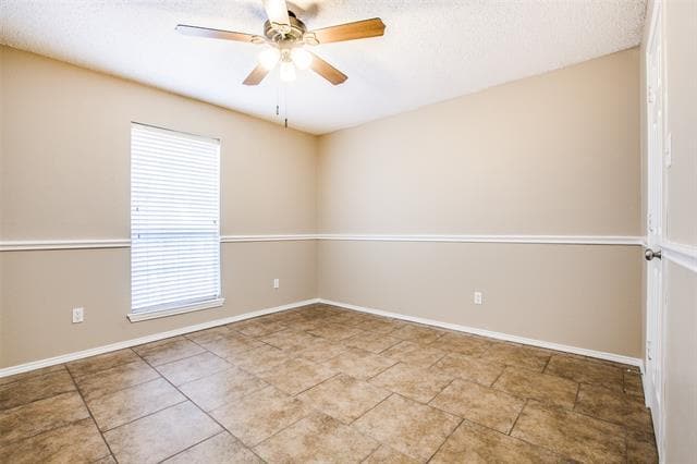 Building Photo - 14 Enchanted Ct