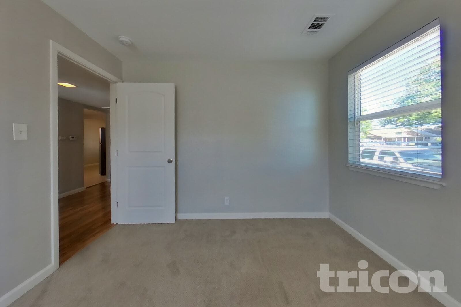 Building Photo - 5041 Whittier Dr
