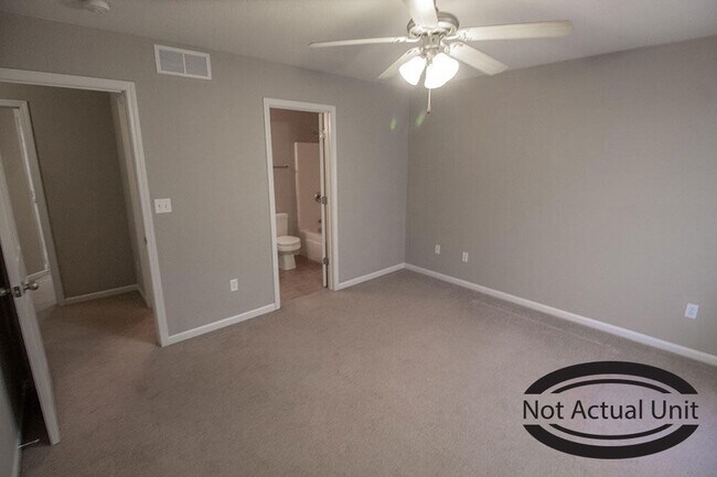 Building Photo - 4015 Snowy Owl Dr