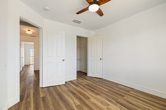 Building Photo - 4 bedroom, 3 bathroom single family house.