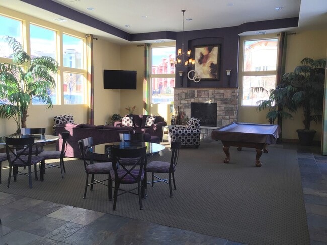 Building Photo - Incredible First Floor Corner 2bd/2ba Loft at Via Varra! AVAILABLE 7/1!