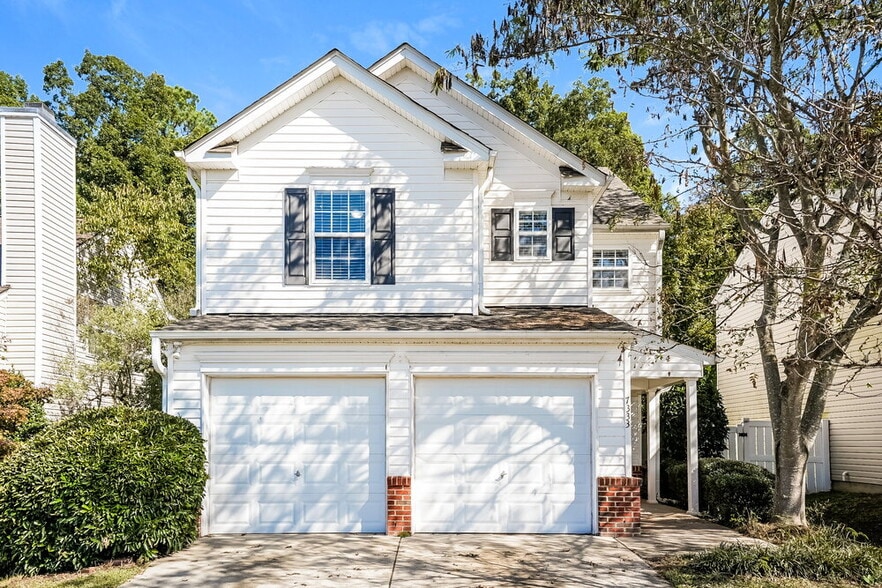 Primary Photo - 7333 Brighton Hill Ln