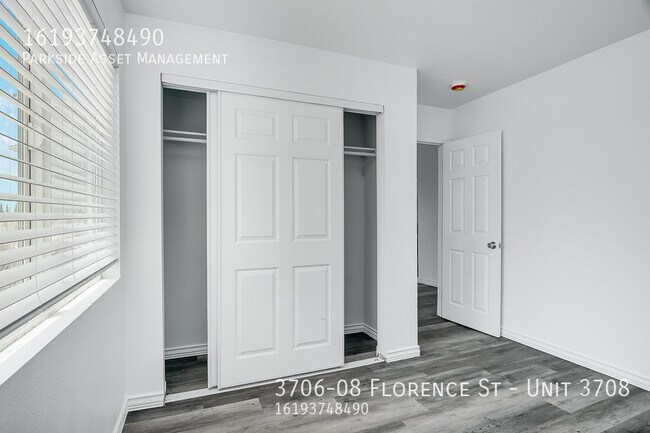Building Photo - 3706-08 Florence St-Unit 3708