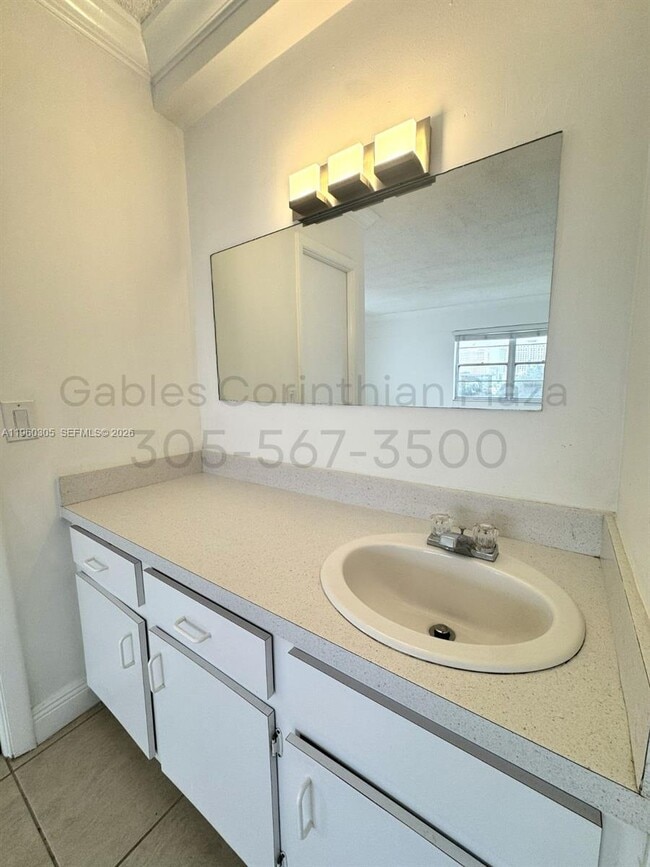 Building Photo - 22 Salamanca Ave