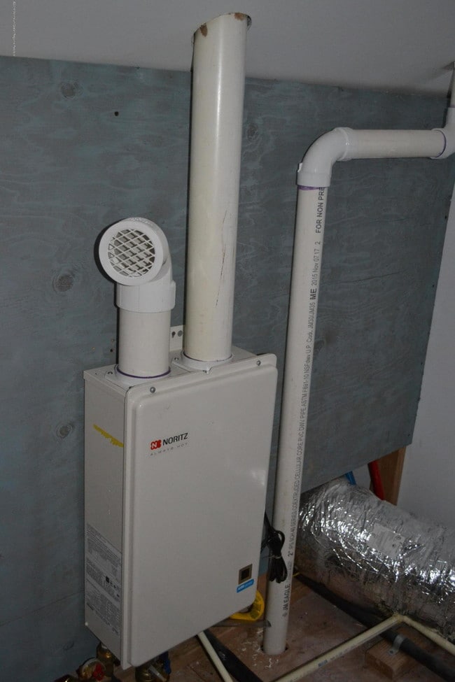 Building Photo - 3147 Hiawatha Ave