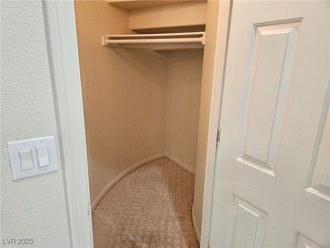 Building Photo - 10134 Reflection Brook Ave