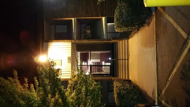 Building Photo - 11200 Cherry Hill Rd