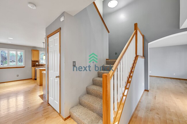 Building Photo - Beautiful 3 Bed, 2.5 Bath Parkside Home – ...