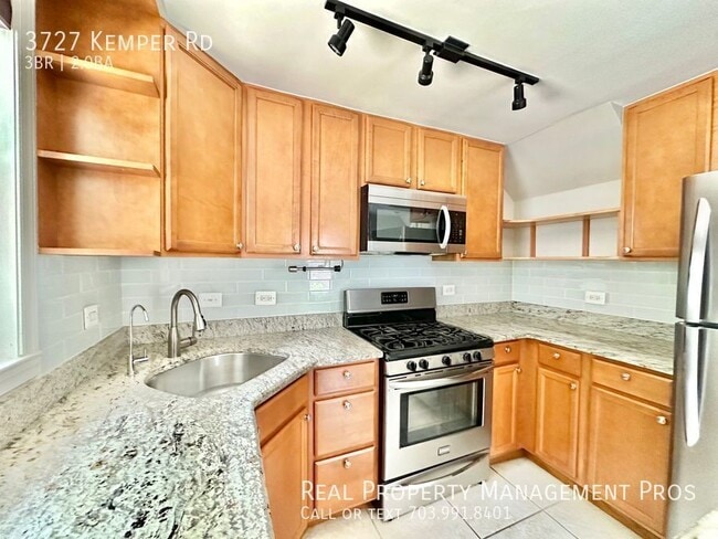 Building Photo - 3727 S Kemper Rd