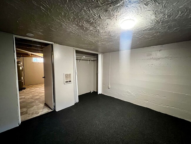 Building Photo - Non-Refundable & Security Deposit Total: $...