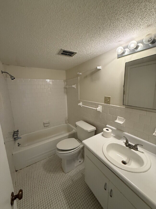 Building Photo - Spanish Villa Condo