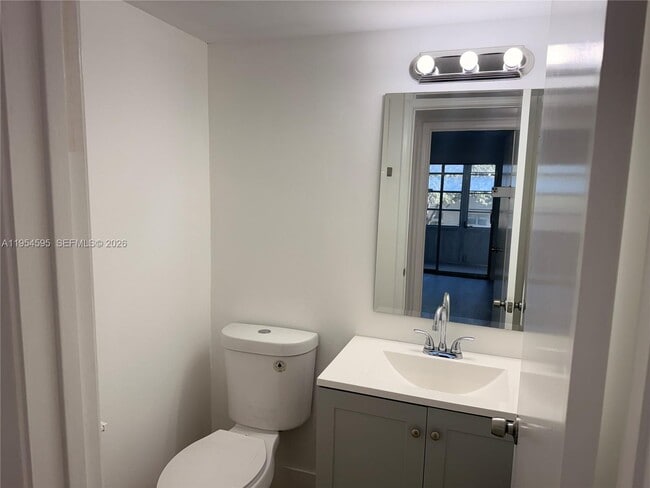 Building Photo - 100 SW 132nd Way