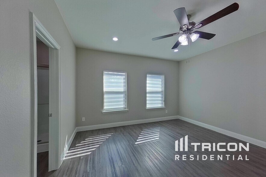 Building Photo - 1908 Carrington Dr