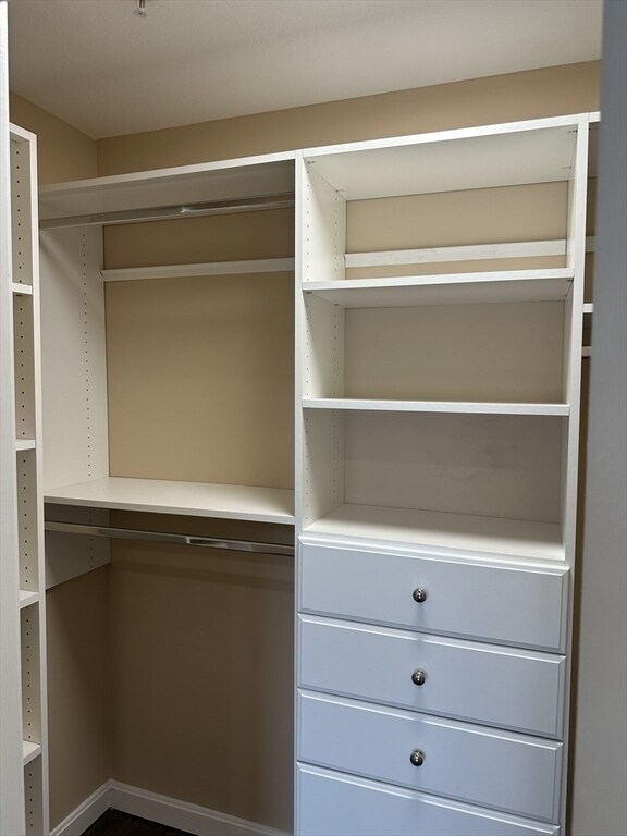 Building Photo - 20 Heaths Ct