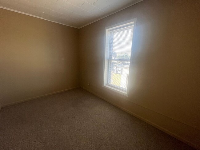 Building Photo - 924 Ohio St