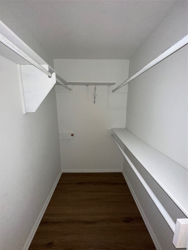 Building Photo - 3310 Brooktree Ln