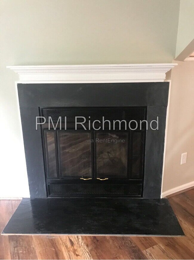 Building Photo - 4802 Ballyshannon Ct