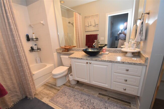 Building Photo - 5397 Davini St