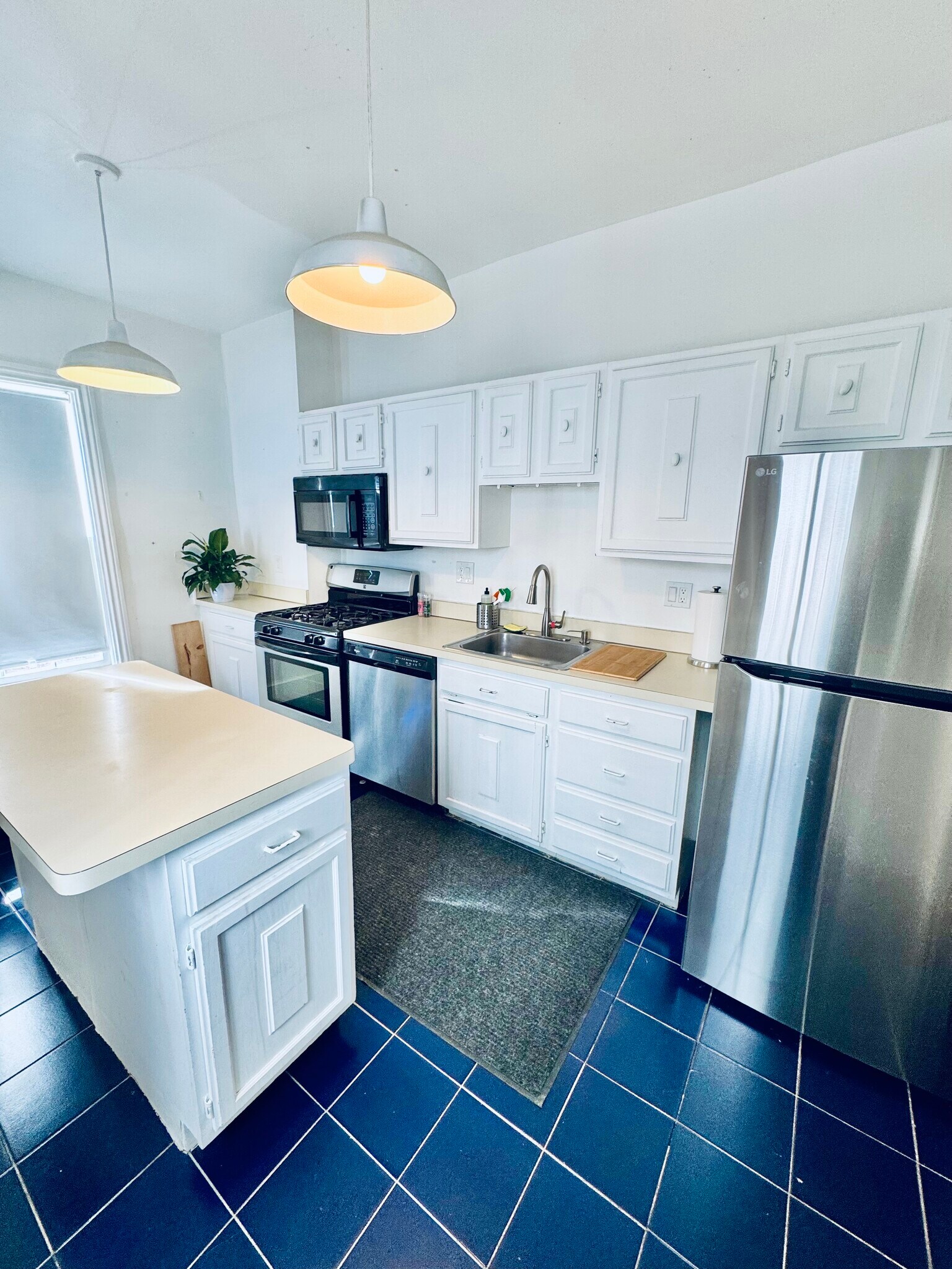 Building Photo - 1418 T St NW