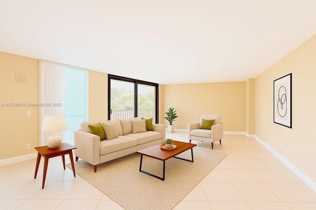 Building Photo - 3301 N Country Club Dr