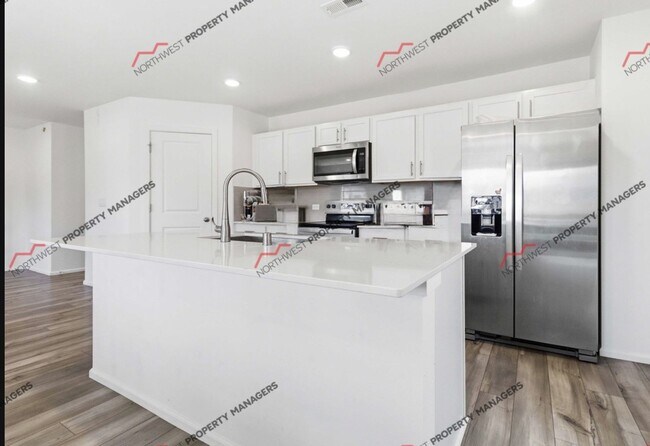 Building Photo - 1425 Salzer Crk Dr