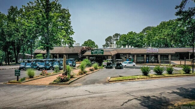 Building Photo - 601 Dave Creek Pkwy