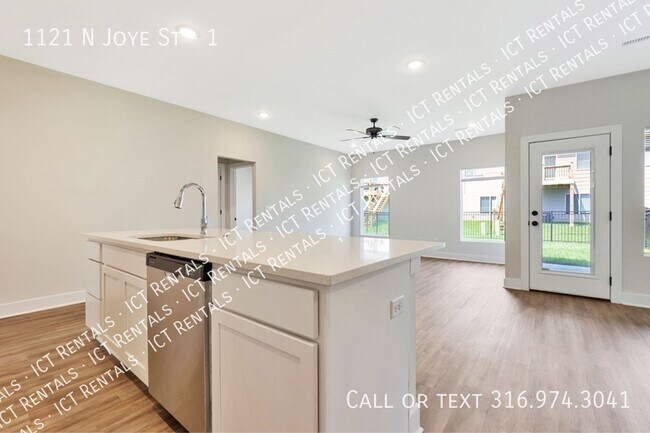 Building Photo - 1121 N Joye St