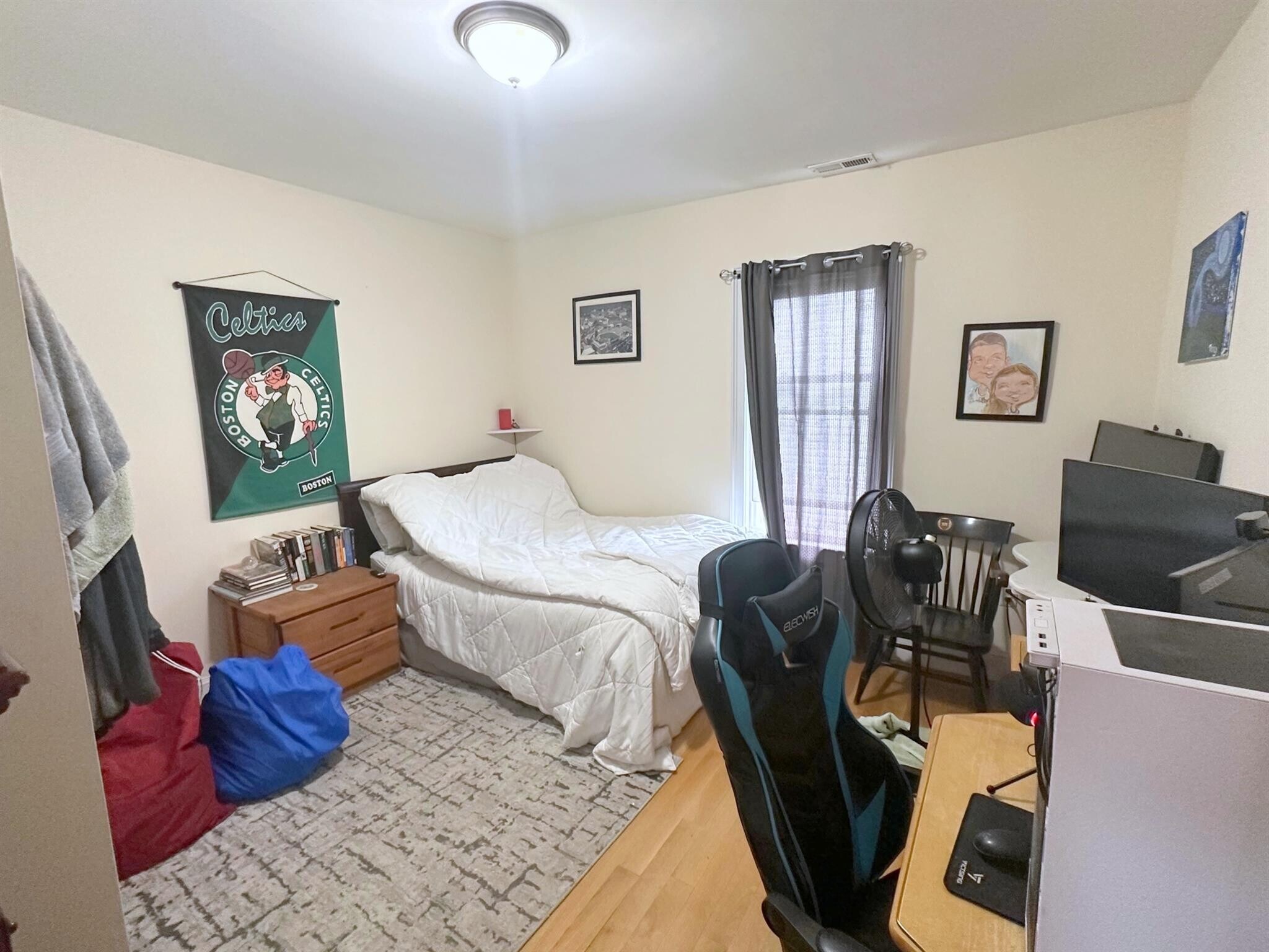 Building Photo - 28 Benham St